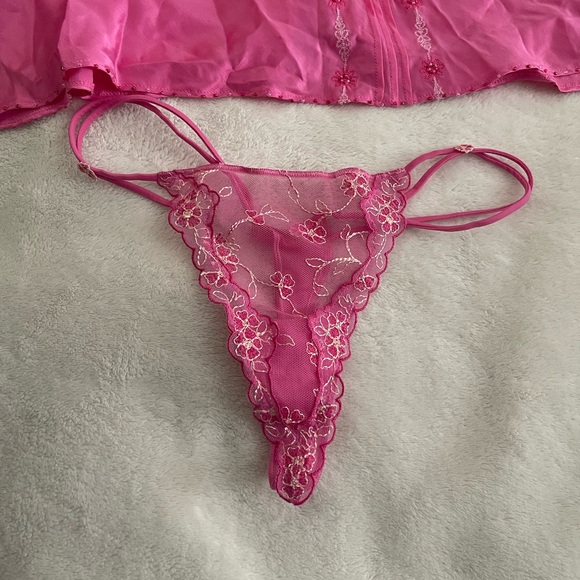 Victoria’s Secret - Pink Silk Lingerie Set - Picture 2 of 8